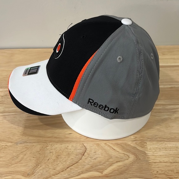 NHL Philadelphia Flyers 2010 Draft Cap - Picture 3 of 4